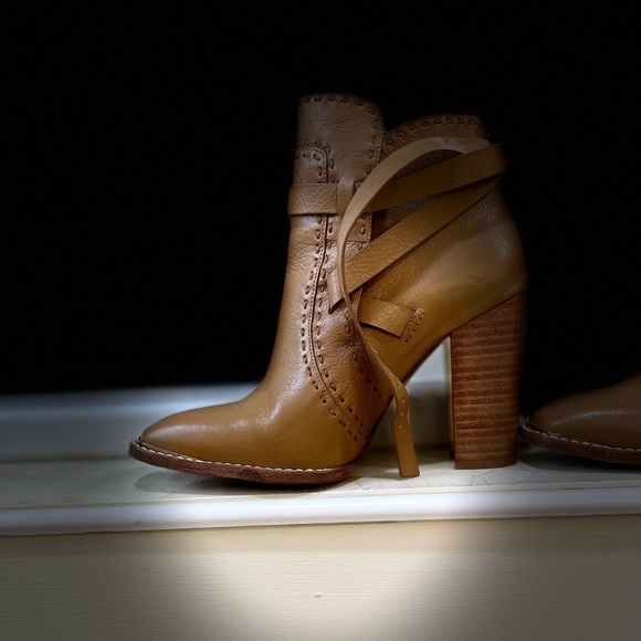 Tan Rachel Zoe ankle boot. Great condition. - Picture 15 of 16